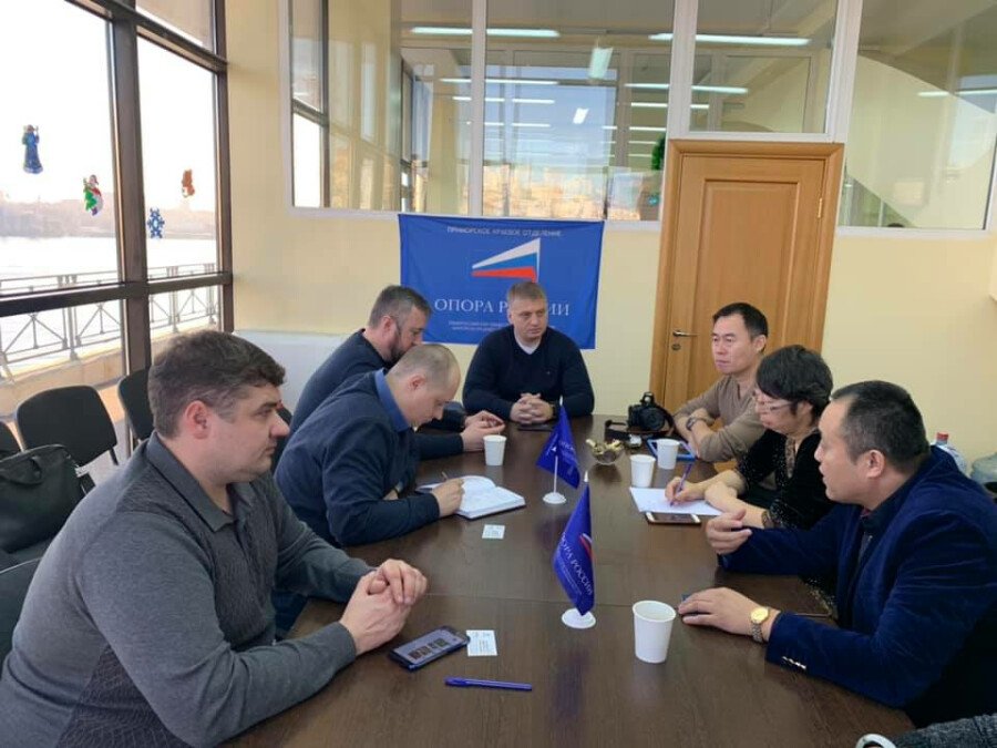 Tại PKO "OPORA RUSSIA", chúng tôi đã gặp một đoàn doanh nhân đến từ tỉnh Sơn Đông (Trung Quốc)
